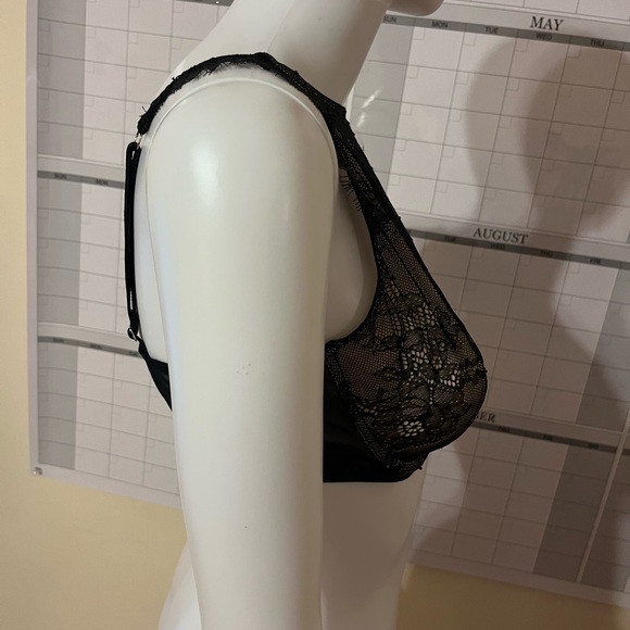 Victoria’s Secret high neck sheer lace bra 36C - Picture 4 of 7